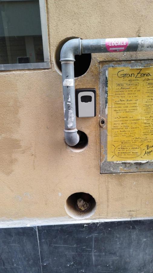 The First Porta Soprana Prione Appartement Genua Buitenkant foto