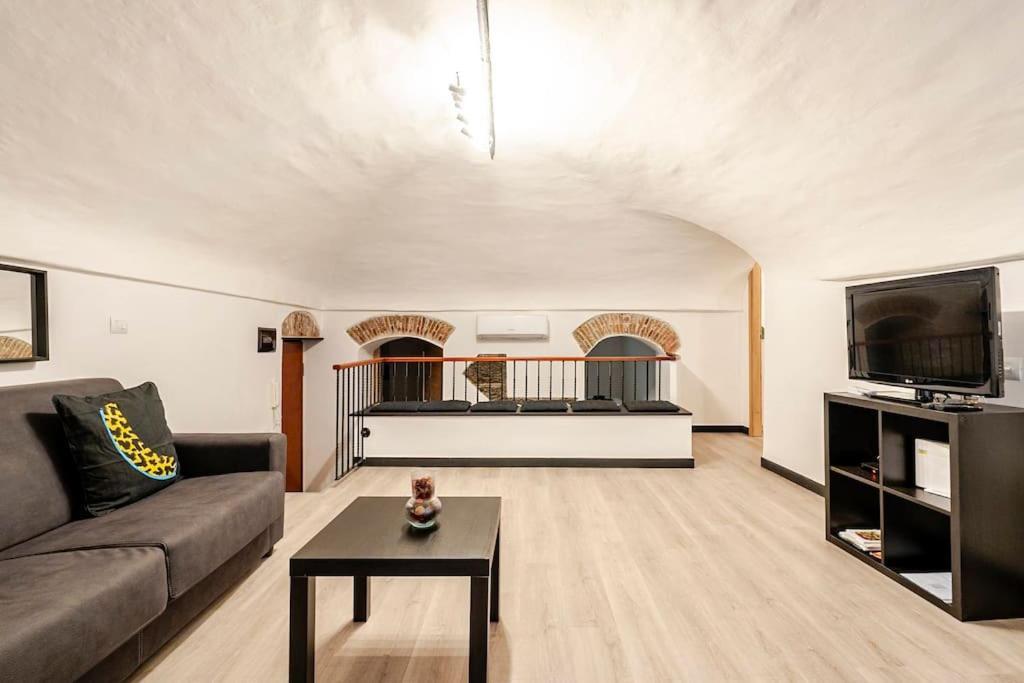 The First Porta Soprana Prione Appartement Genua Buitenkant foto